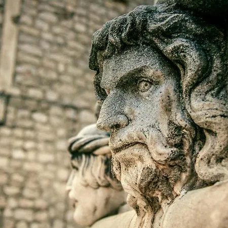 Apartment In With Sea View, Balcony, Air Conditioning, Wifi