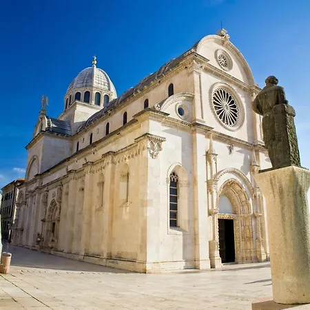 Apartmán In With Sea View, Balcony, Air Conditioning, Wifi Grebaštica